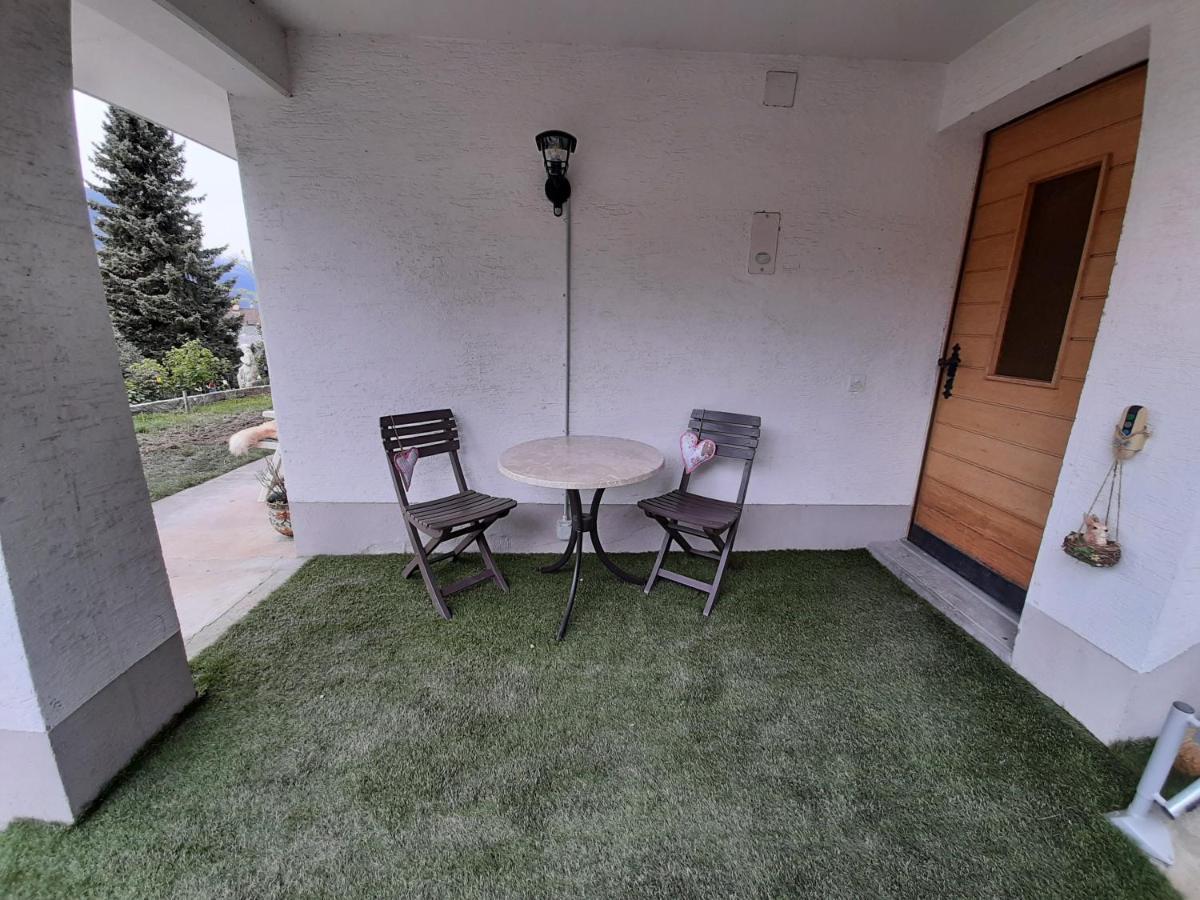 Chalet apartment by Interlaken. Parking Ringgenberg Buitenkant foto